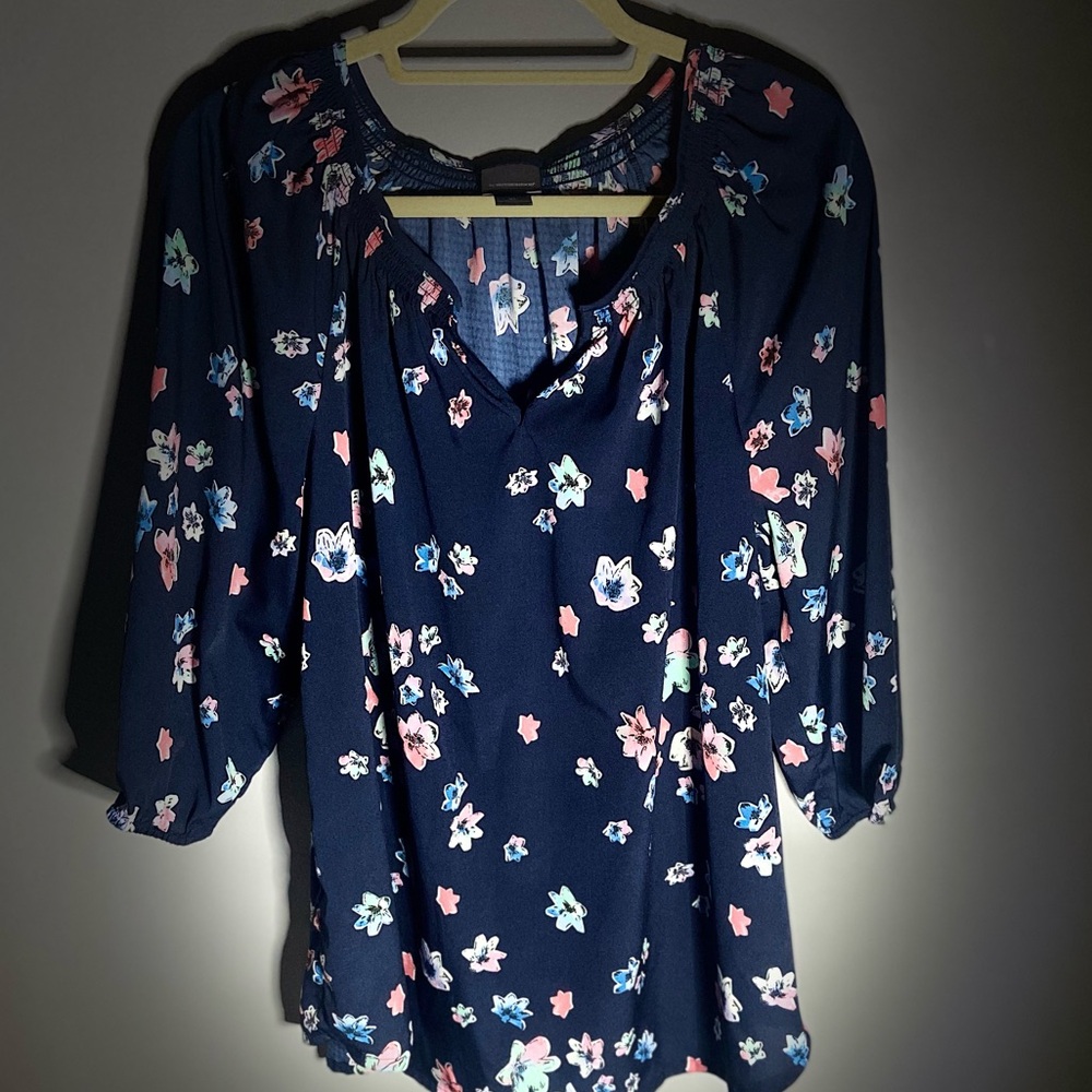 Oh baby by motherhood blouse